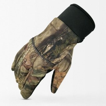 Camouflage hunting gloves