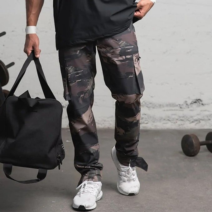 Green camo sweatpants