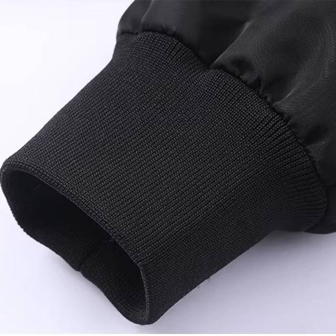 Bomber jacket cargo pockets - Image 3