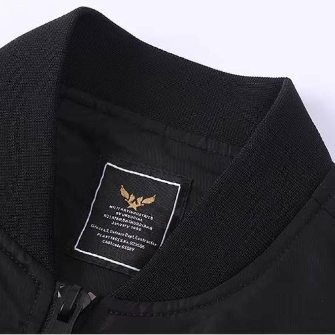 Bomber jacket cargo pockets - Image 5