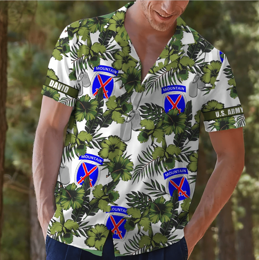 Chemise huwaiienne à thème militaire