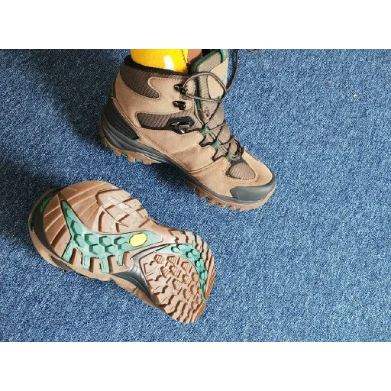 Waterproof Suede Hiking Boots Brown photo review