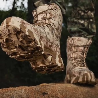 Desert digital camouflage lightweight boots