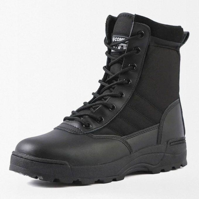 Lightweight tactical boots with zipper