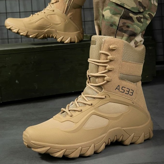 Lighweight Combat Boots Cold Weather Desert Tan
