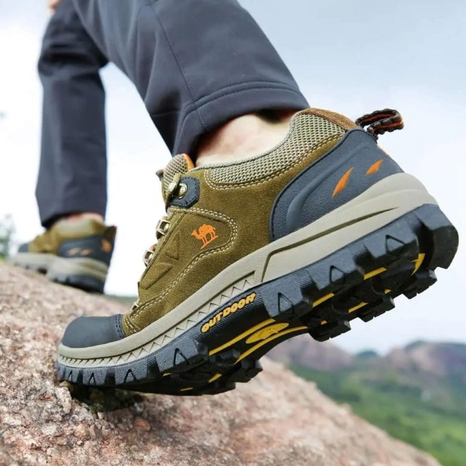 Low profile waterproof shoes "Camel"