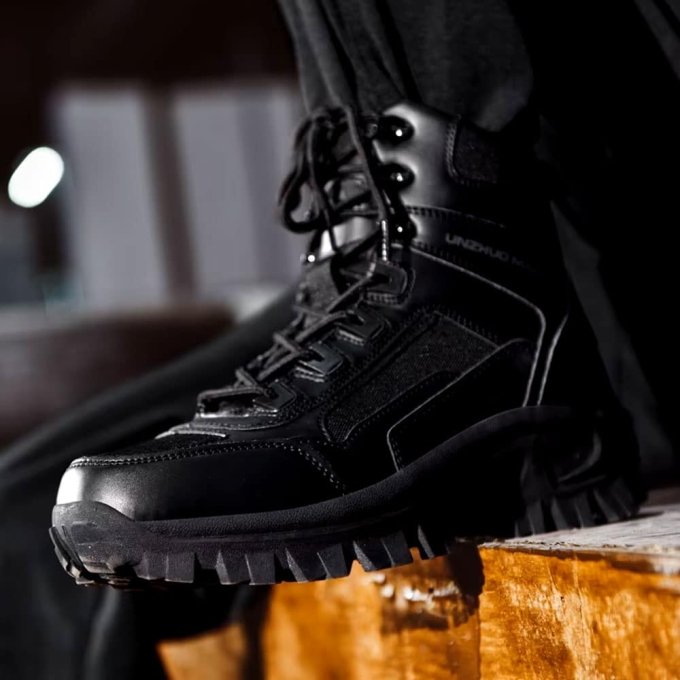Mid cut tactical hiking boots Black "Huile"