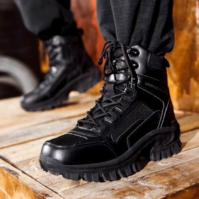 Mid cut tactical hiking boots Black "Huile"