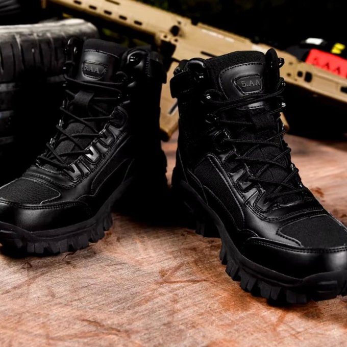Mid cut tactical hiking boots Black "Huile"