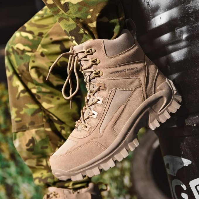 Mid cut tactical hiking boots Desert Tan "Huile"