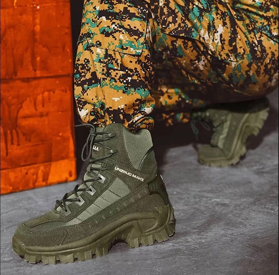 Bottes de combat militaires