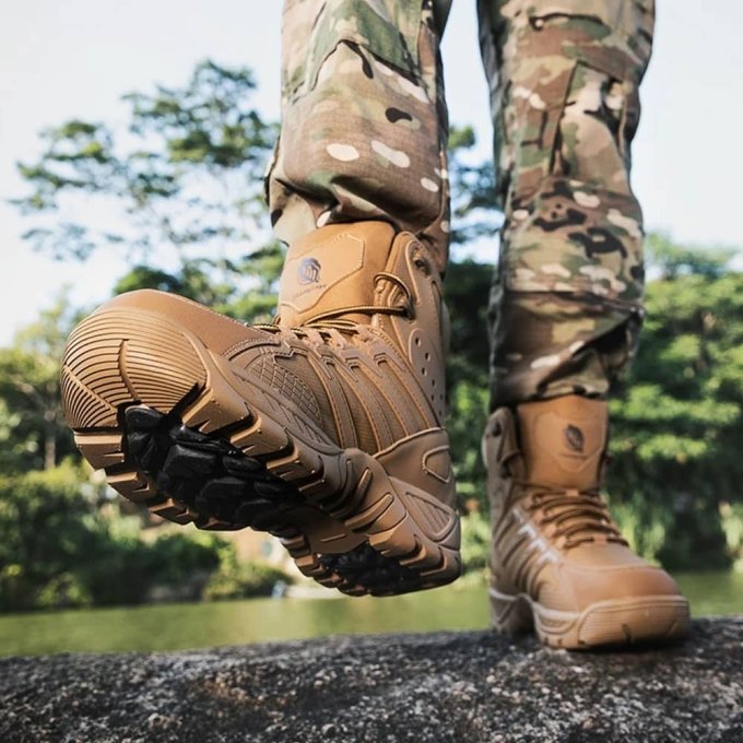Tactical Hiking boots Coyote Brown