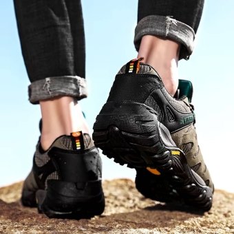 Tactical hiking shoes "Mountain" Khaki