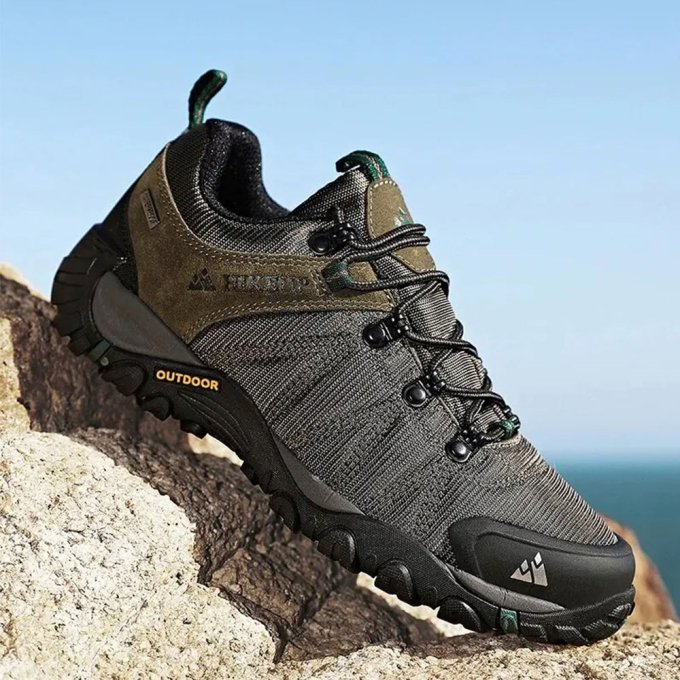 Tactical walking shoes "Hikeup"