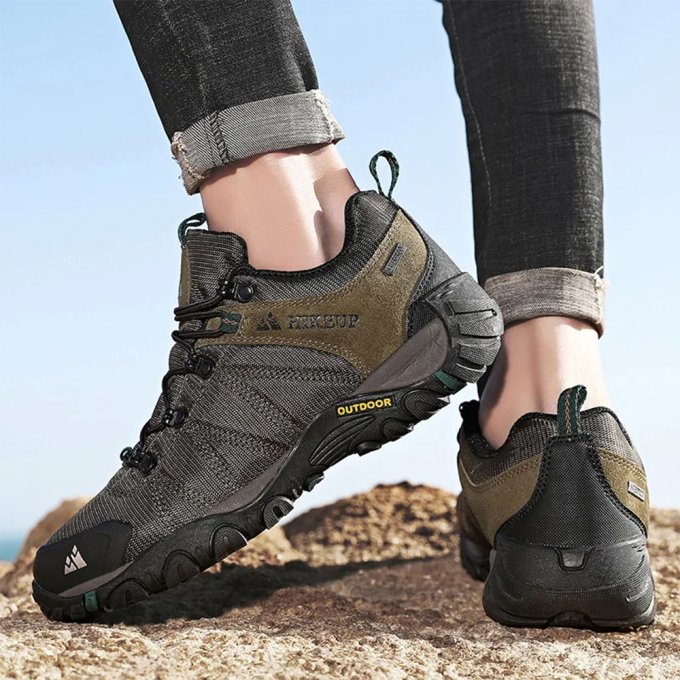 Tactical walking shoes "Hikeup"