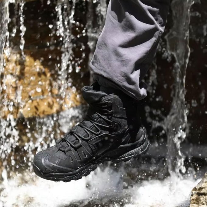Waterproof Hiking Boots Black