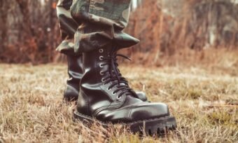 Are Combat Boots Good for Walking?