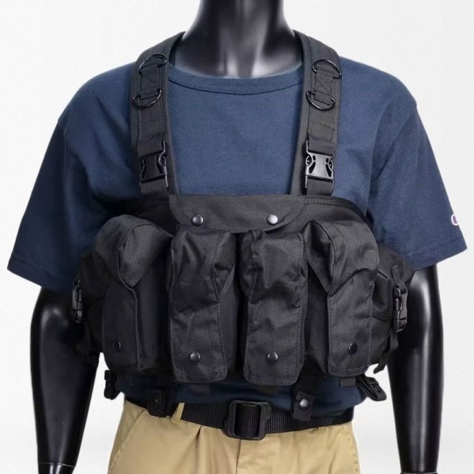 8 mag Black ak chest rig