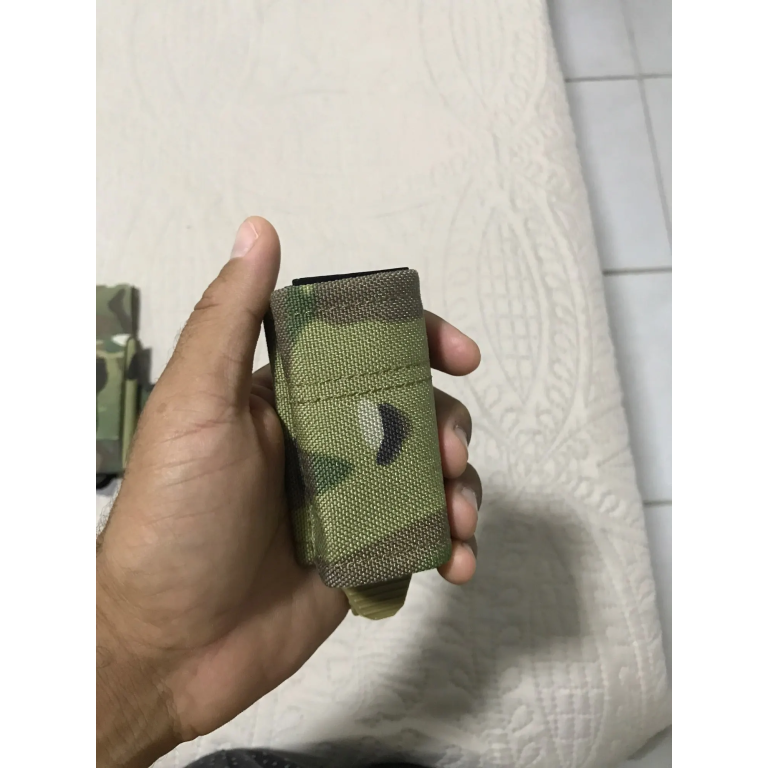 Double nylon magazine pouch with clip photo review