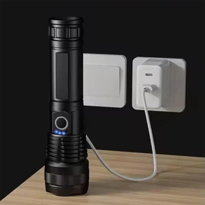 Tactical super bright rechargeable flashlight - Image 3