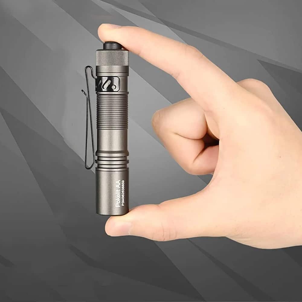 EDC tactical flashlight with clip - Image 2