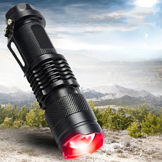 Tactical red beam flashlight - Image 2